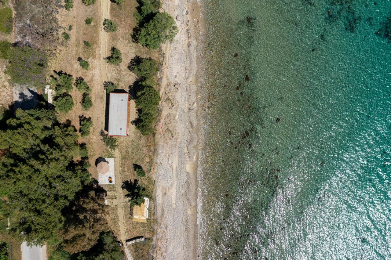 Ihouse Nea Skioni Exterior photo